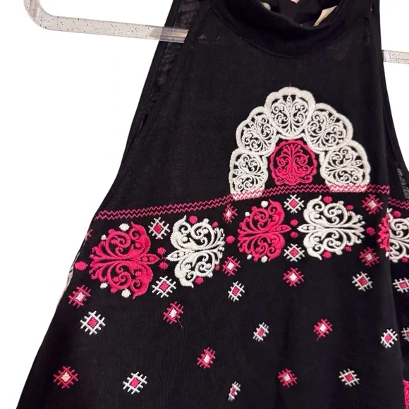 ❌❌Savanna Jane Large Black Pink Floral Embroidered Tank Top Blouse Boho Tie Back - Picture 3 of 8